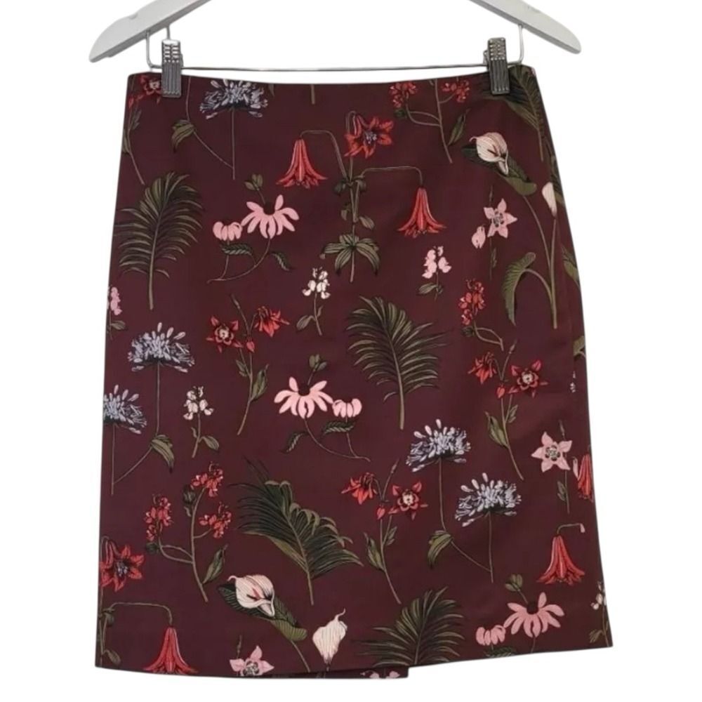 Ann Taylor Skirt Womens Floral Botanical Short Straight Slightly A-Line.Sz 0.NWT